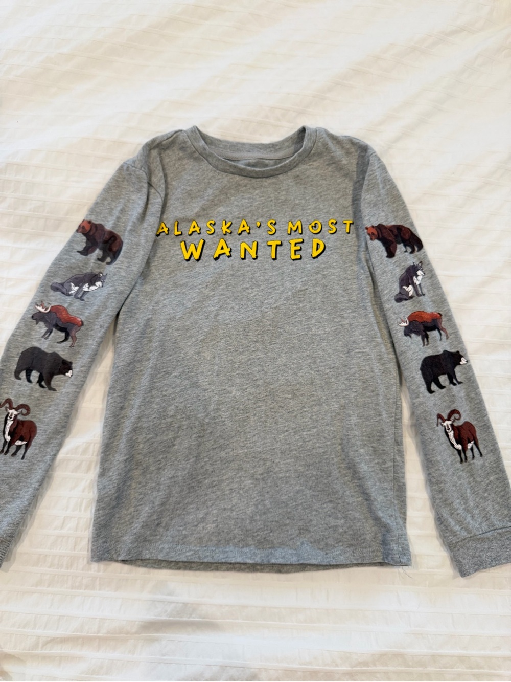 Alaskas most wanted long sleeve shirt size Small